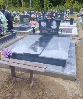 Памятник двойной 104